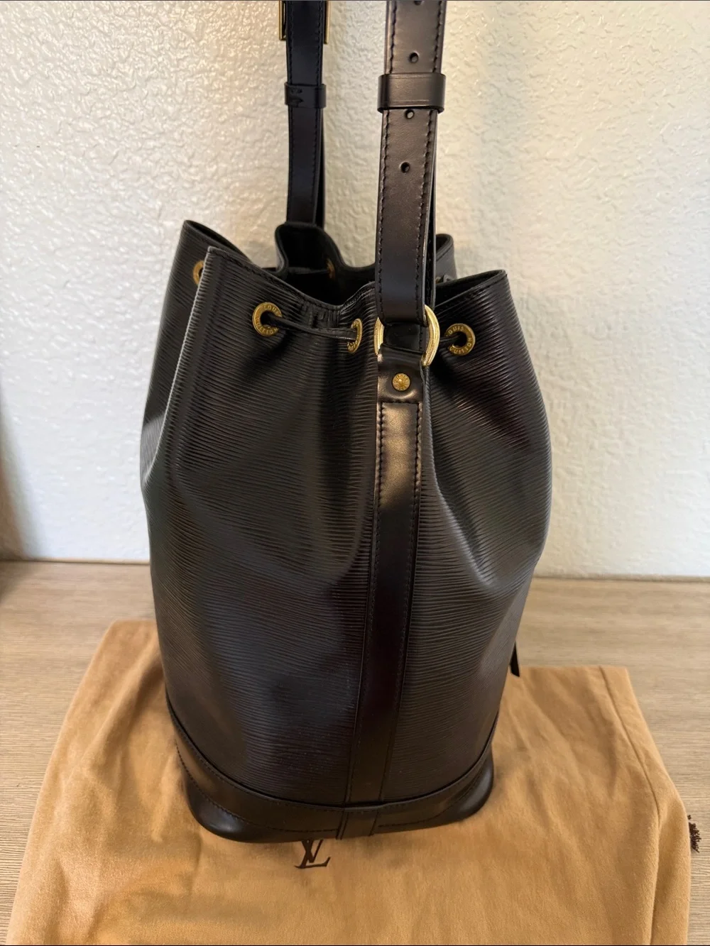 Louis Vuitton Noé Epi Leather Bucket Bag Grand Modéle vintage 2000